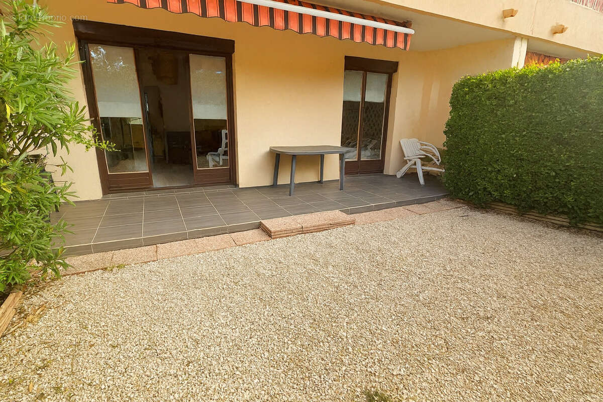 Appartement à SIX-FOURS-LES-PLAGES