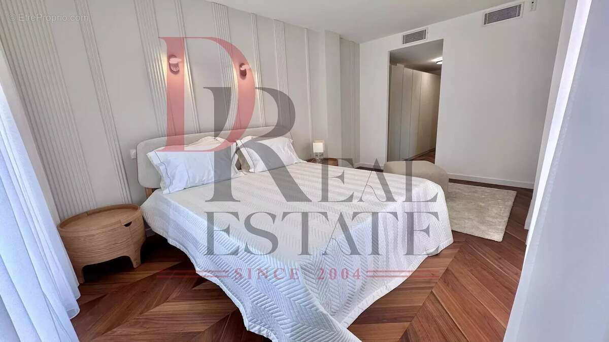 Appartement à ROQUEBRUNE-CAP-MARTIN