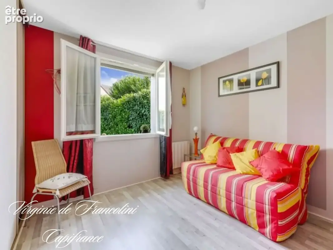 Le Plessis-Trévise-Maison 240 m2 au sol-Parcelle720m2-7 pièces-6 chambres-Luminosité-jardin-terrasse-garage-buanderie - photo 14