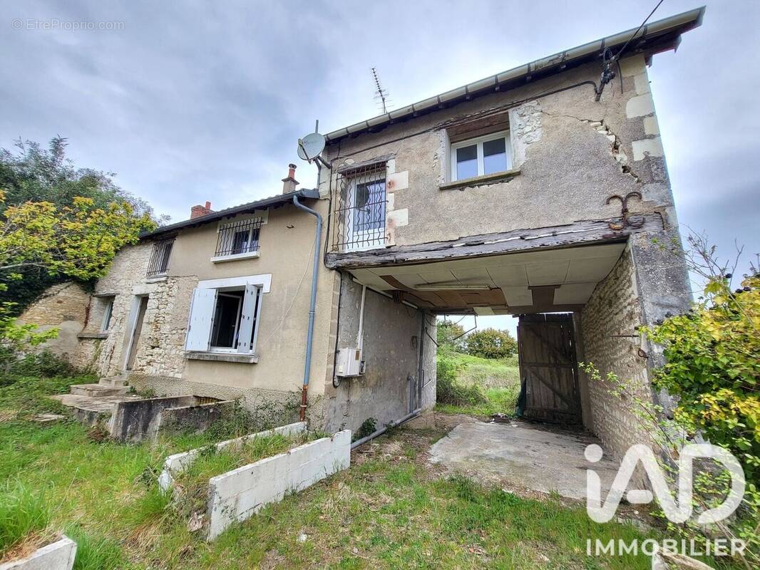 Photo 1 - Maison à PUSSIGNY
