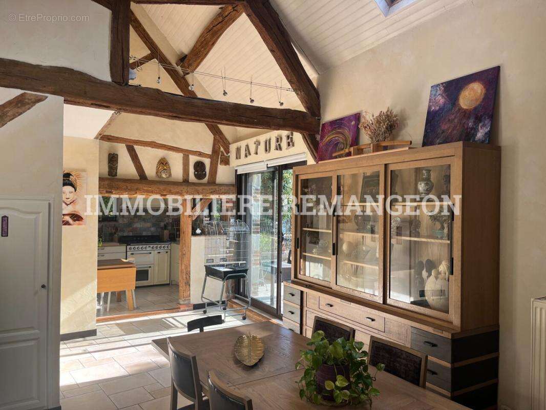 Maison à YVOY-LE-MARRON