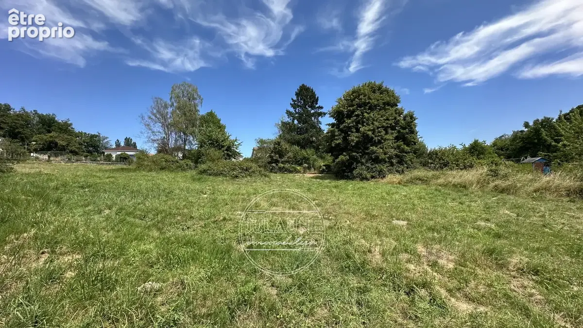 Terrain à LE PALAIS-SUR-VIENNE