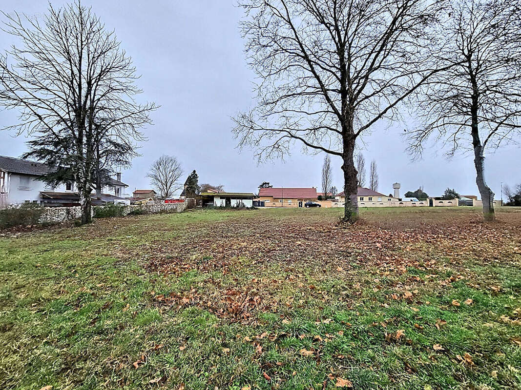 Terrain à VITRY-LE-FRANCOIS