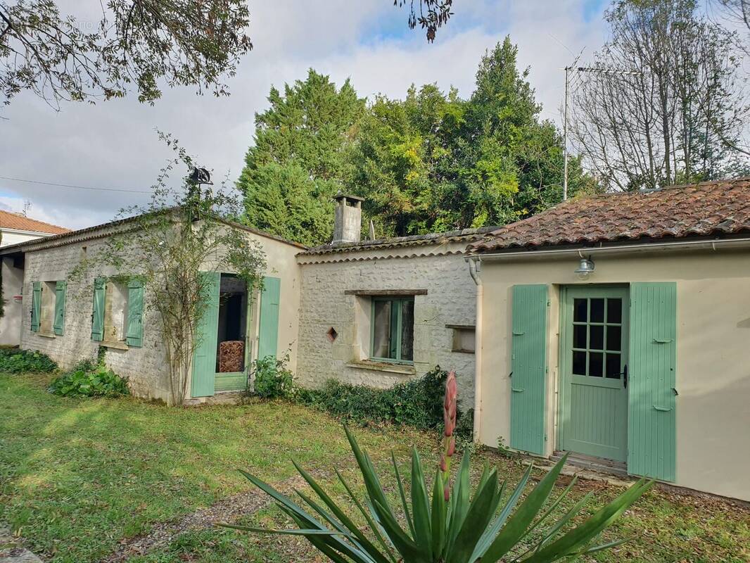 Maison à BARZAN