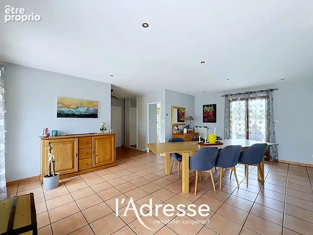 Exclusivité l'Adresse Immobilier - Tournefeuille - Maison T7 de 147m² avec piscine sur une parcelle de 1063 m2 - photo 5