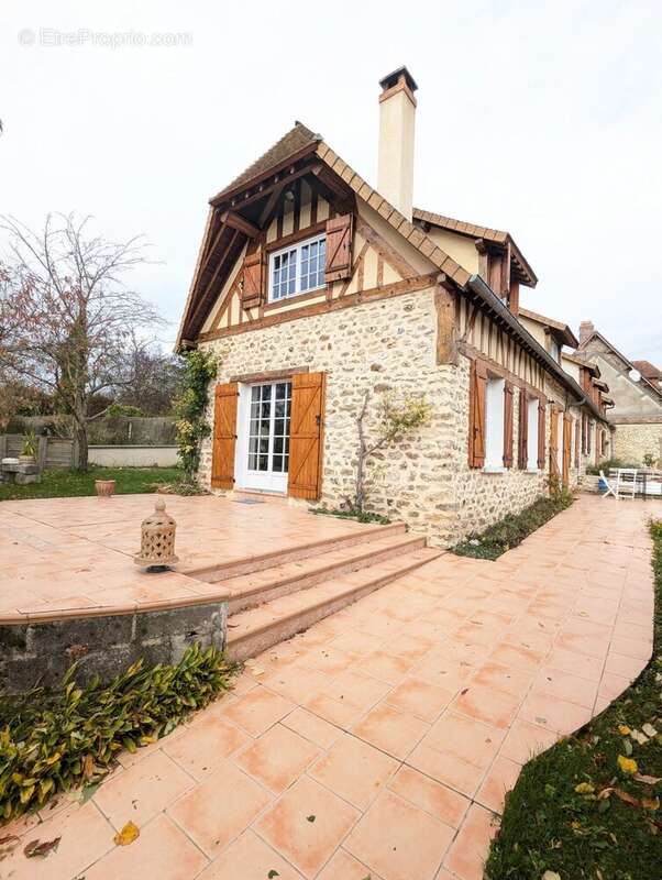 Maison à PACY-SUR-EURE