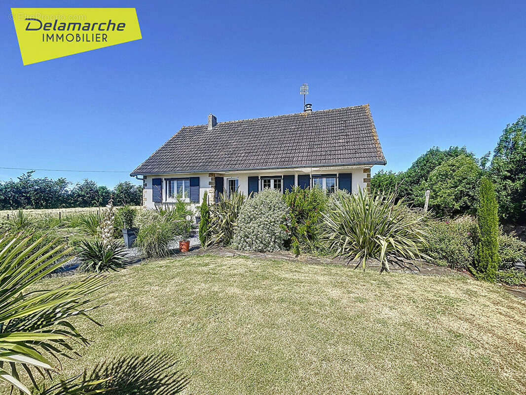 Maison à SAINT-PAIR-SUR-MER