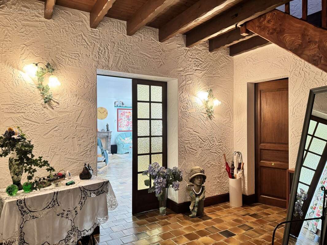 Maison 120 m² à Meursac  - photo 9