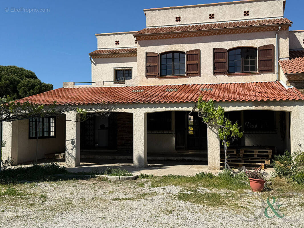 Maison à BORMES-LES-MIMOSAS