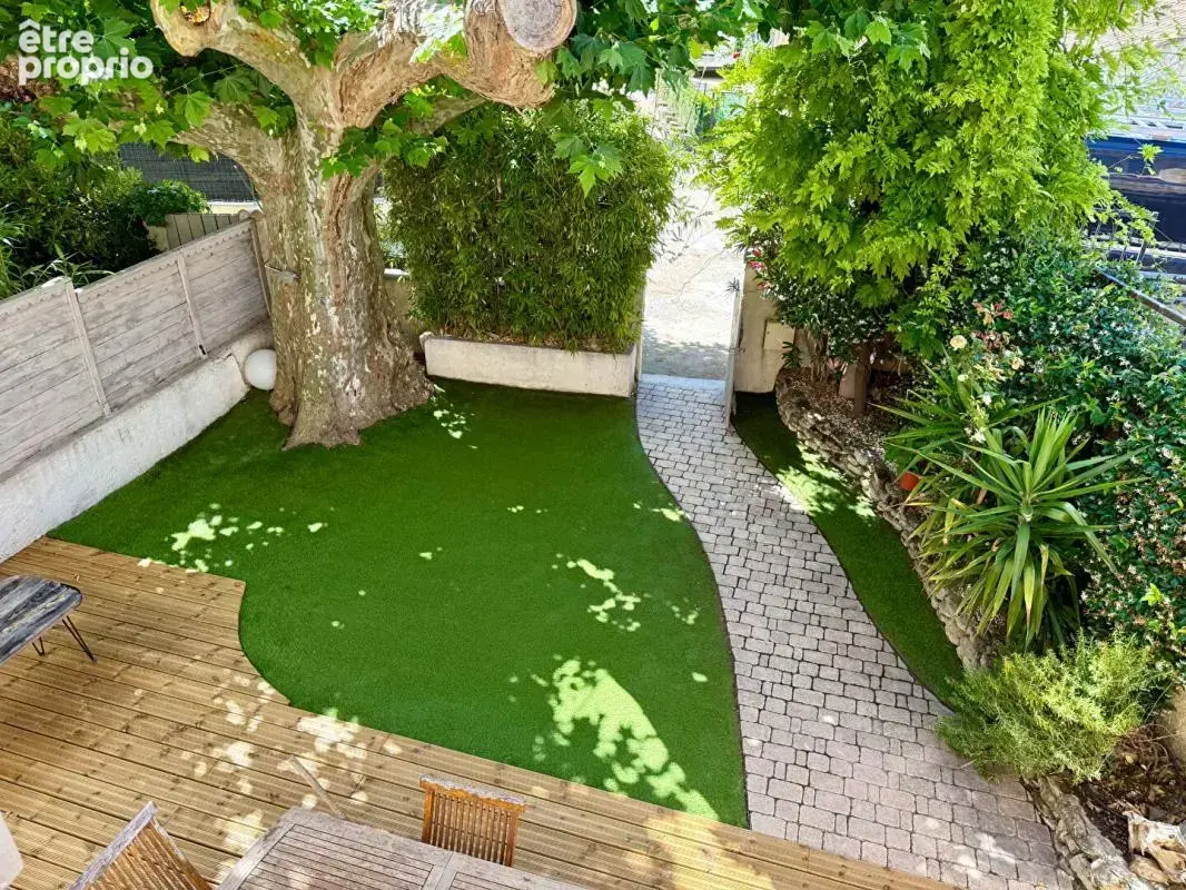 Maison à vendre avec jardin  centre ville Plan d'Orgon - photo 12