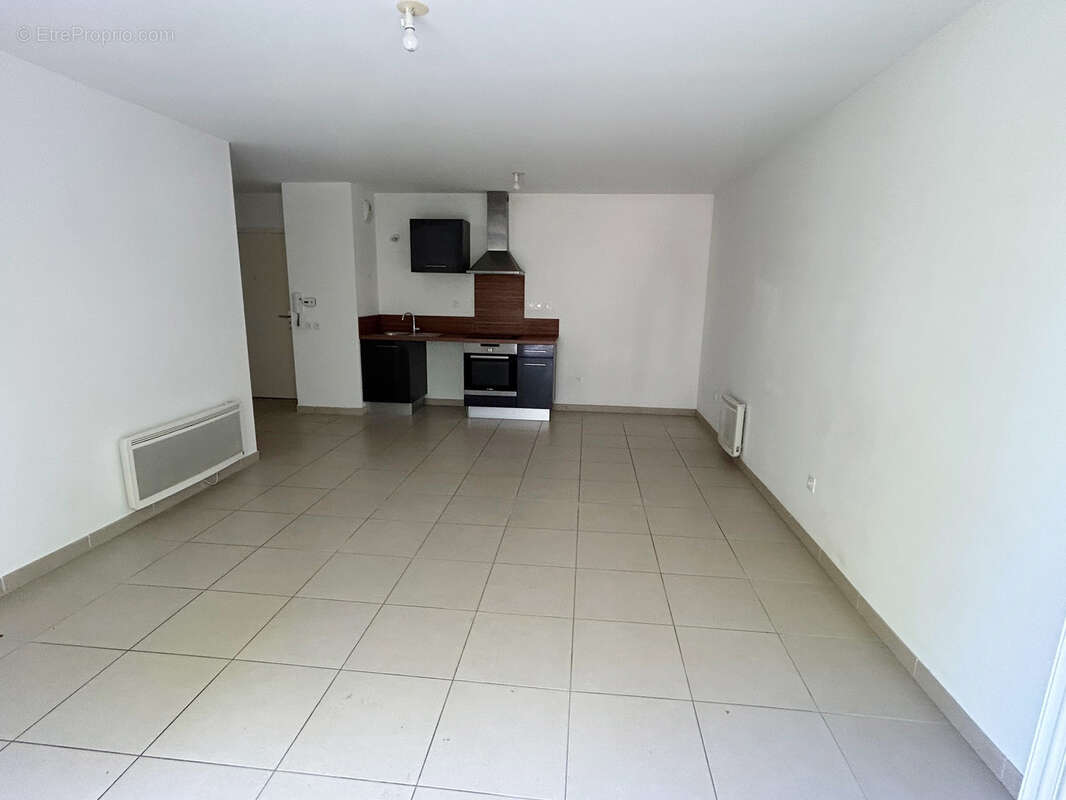 Appartement à BORMES-LES-MIMOSAS