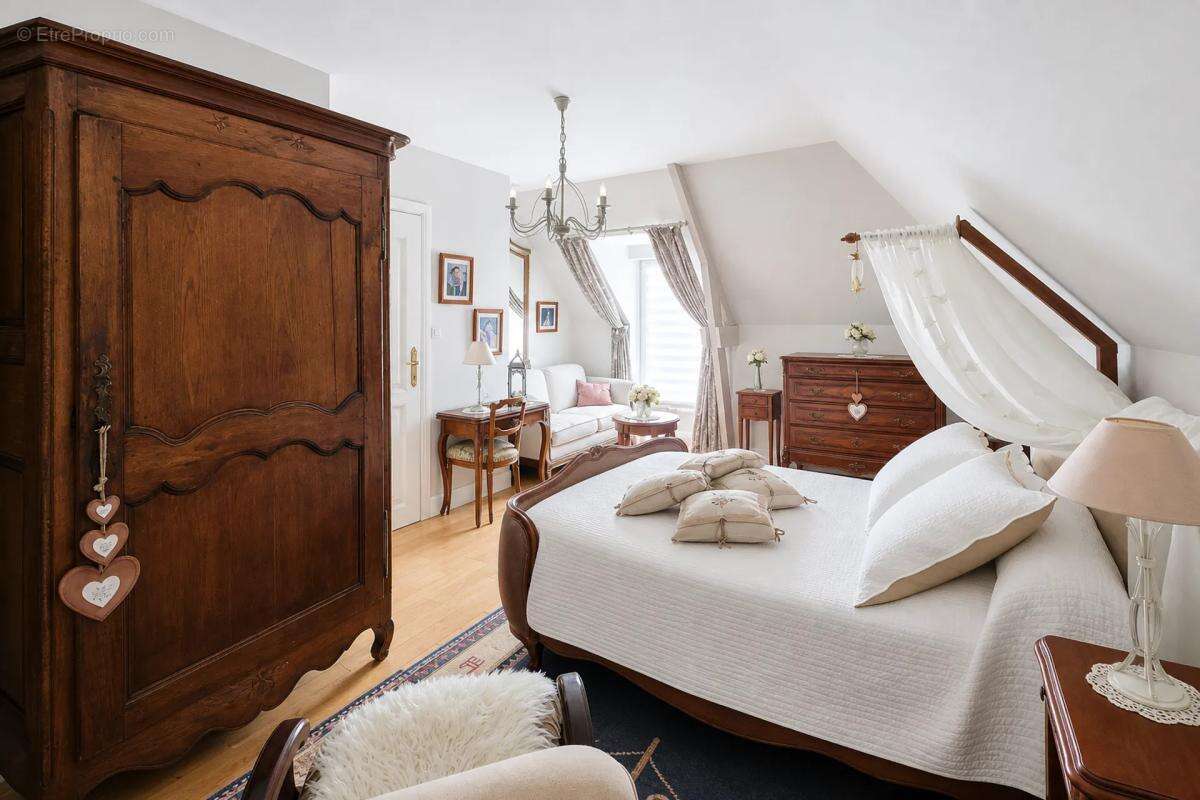 Maison à ANGRIE