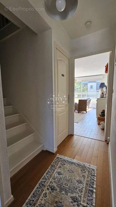 Secteur pinède - duplex traversant t3 avec terrasse - photo 4
