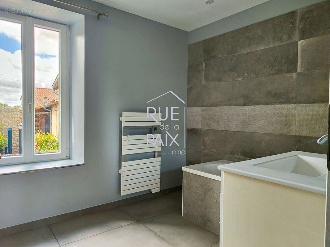 Maison Thurageau - 140.40 m2 - photo 6