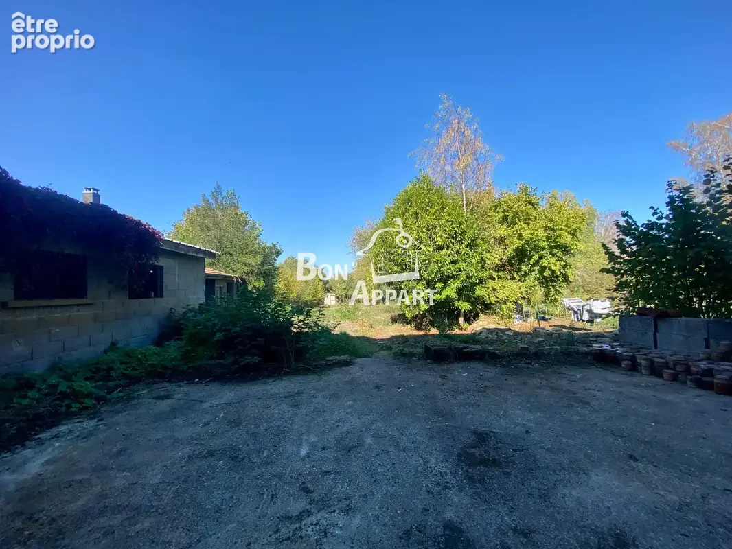 Maison de village sur la commune de TRIEUX - photo 9