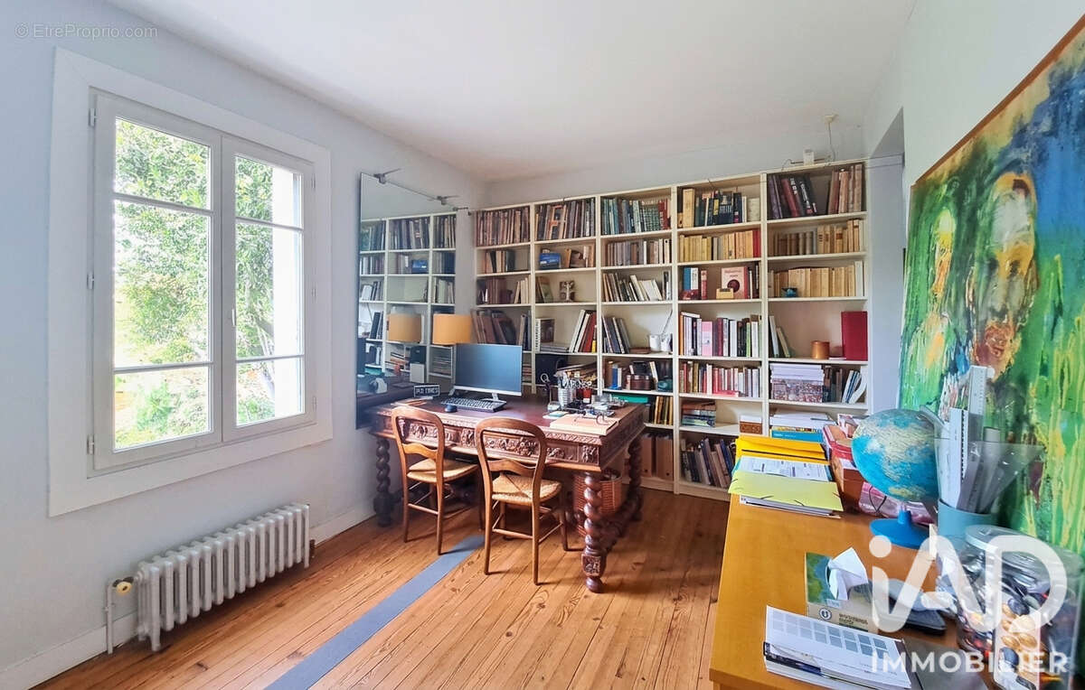 Maison 144 m² à Issy-Les-Moulineaux  - photo 4