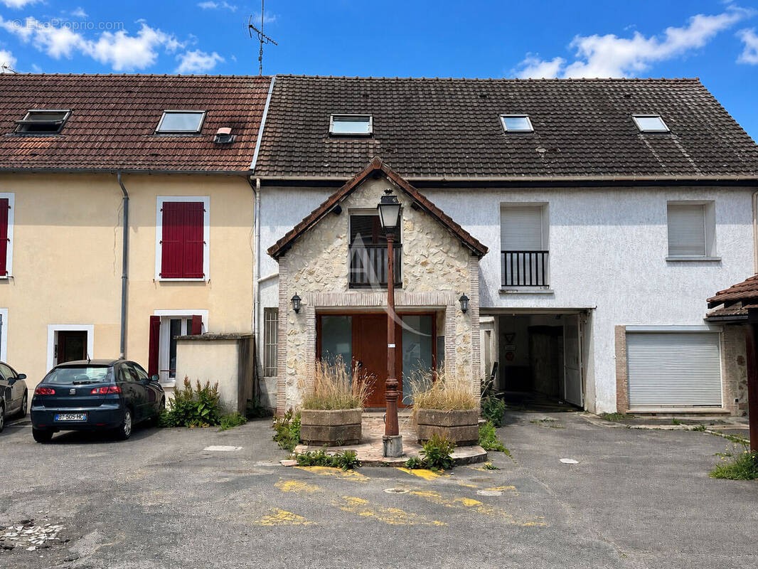 Appartement à OZOIR-LA-FERRIERE