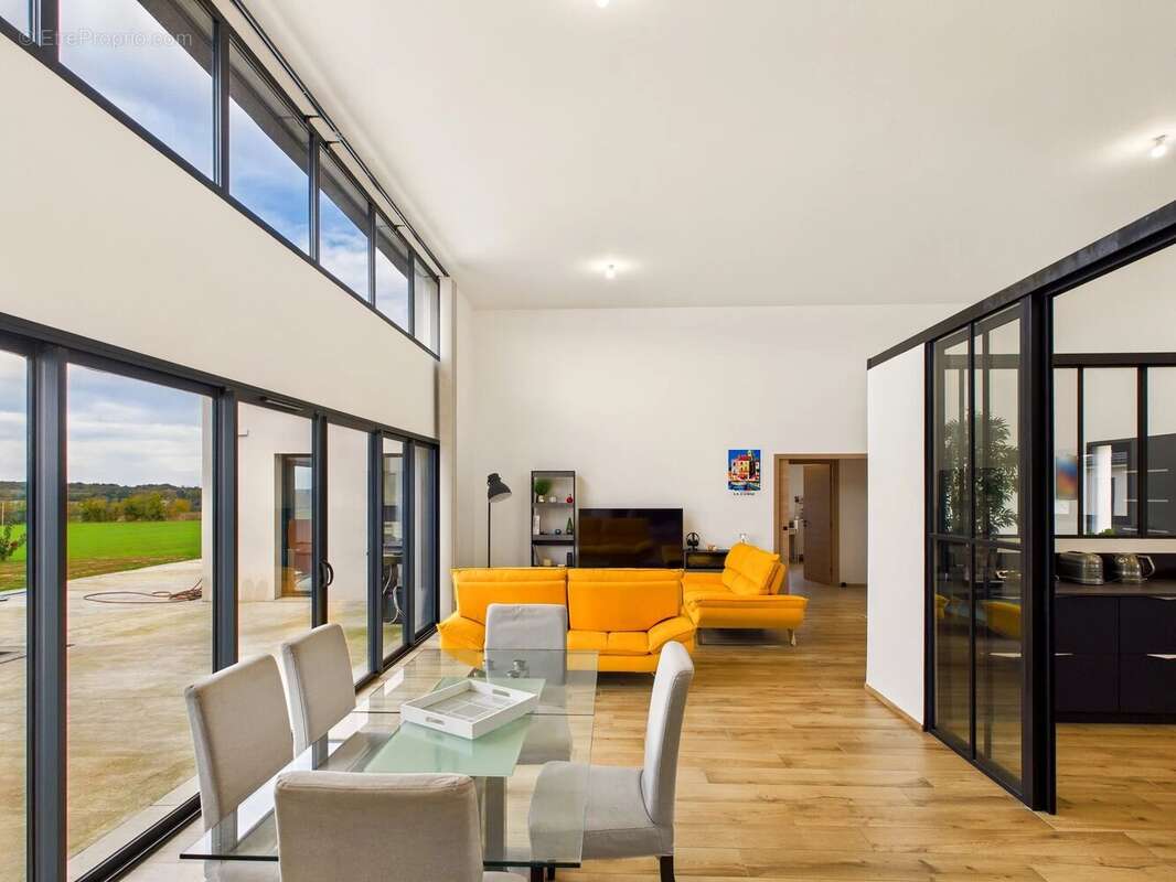 Maison à MIRAMONT-DE-GUYENNE