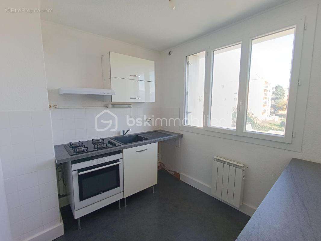 Appartement à RIVES