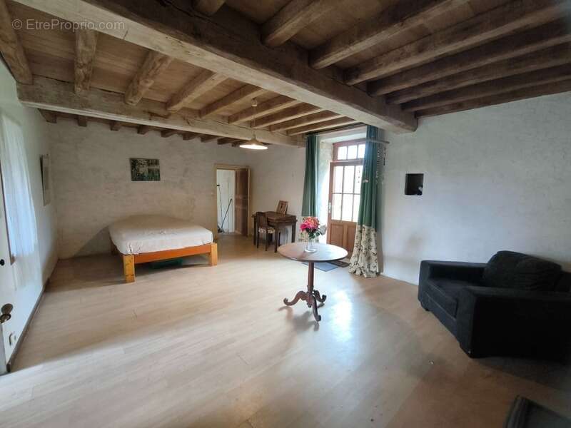Dpt Charente (16), EBREON à vendre un ensemble de deux maisons - photo 8