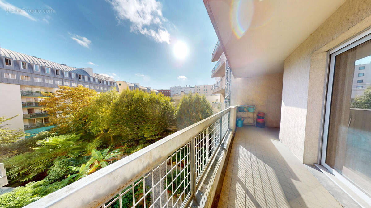 Appartement à PARIS-19E