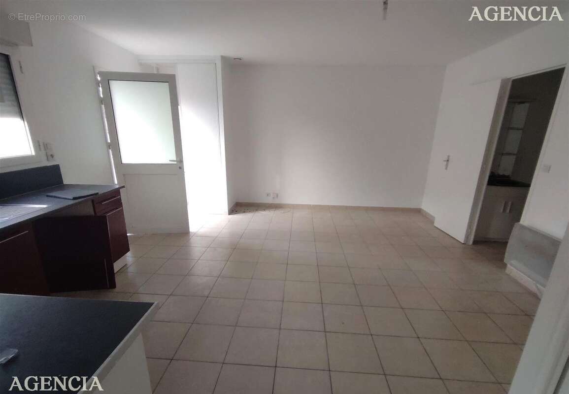 Appartement à ROISSY-EN-BRIE