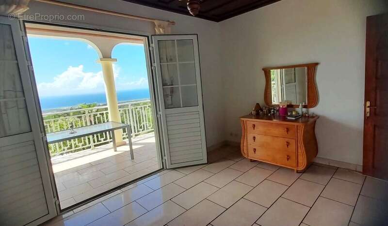 Maison à L'ETANG-SALE