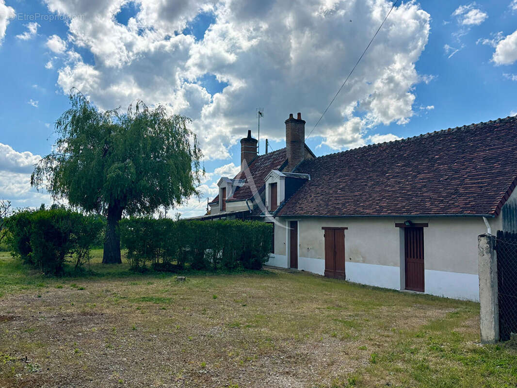 Maison à FRESNES