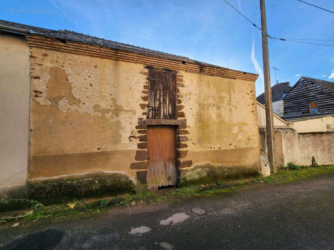 Commerce à MONDOUBLEAU