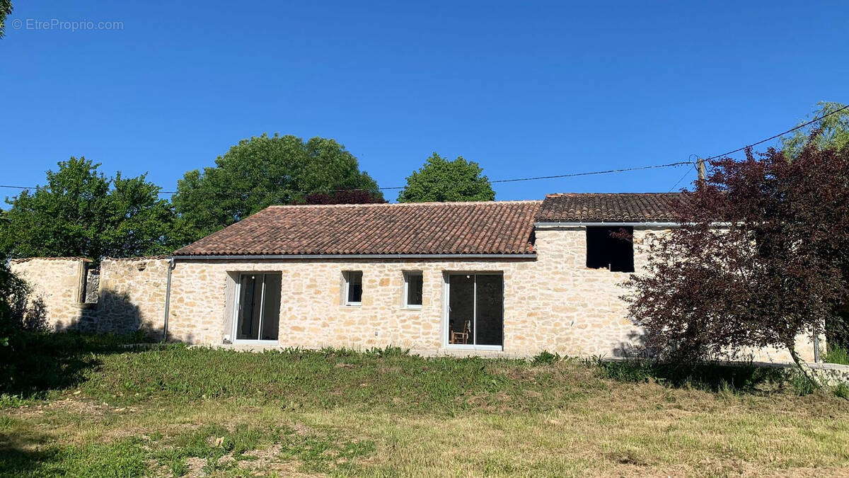 Maison à PELLEGRUE