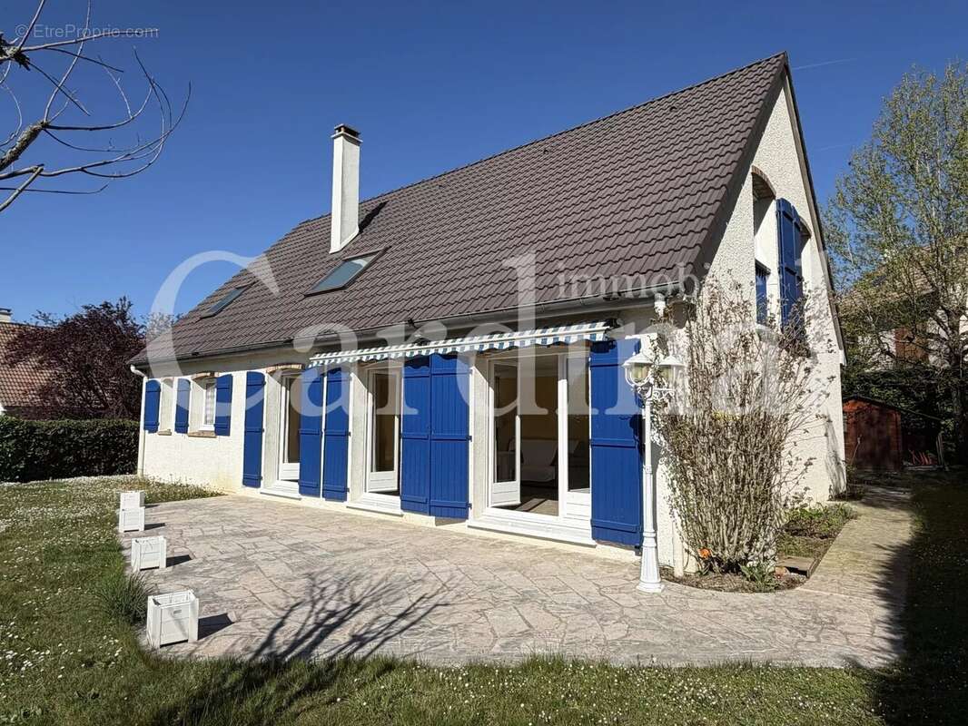 Maison à NOISY-LE-ROI