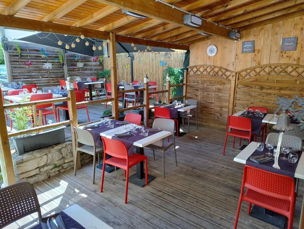 Photo 2 - Commerce à MOIRANS-EN-MONTAGNE