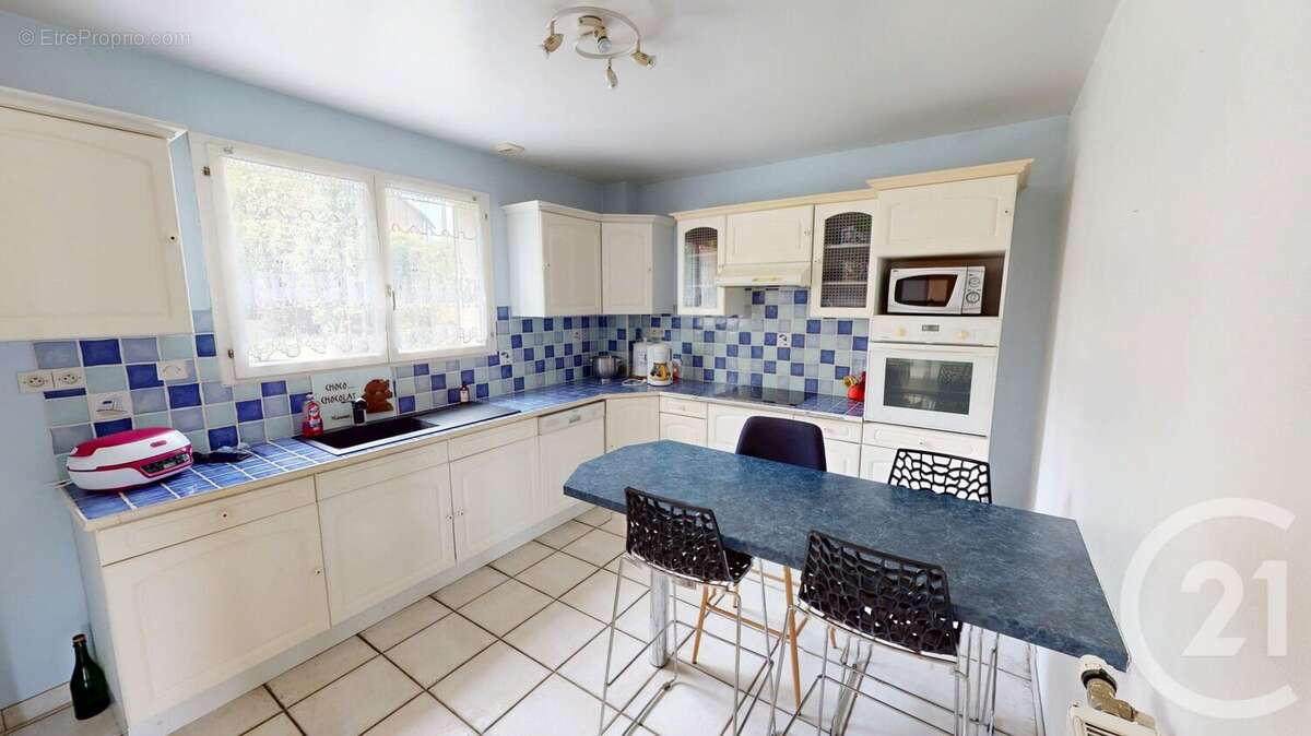 Maison à SAINT-QUENTIN