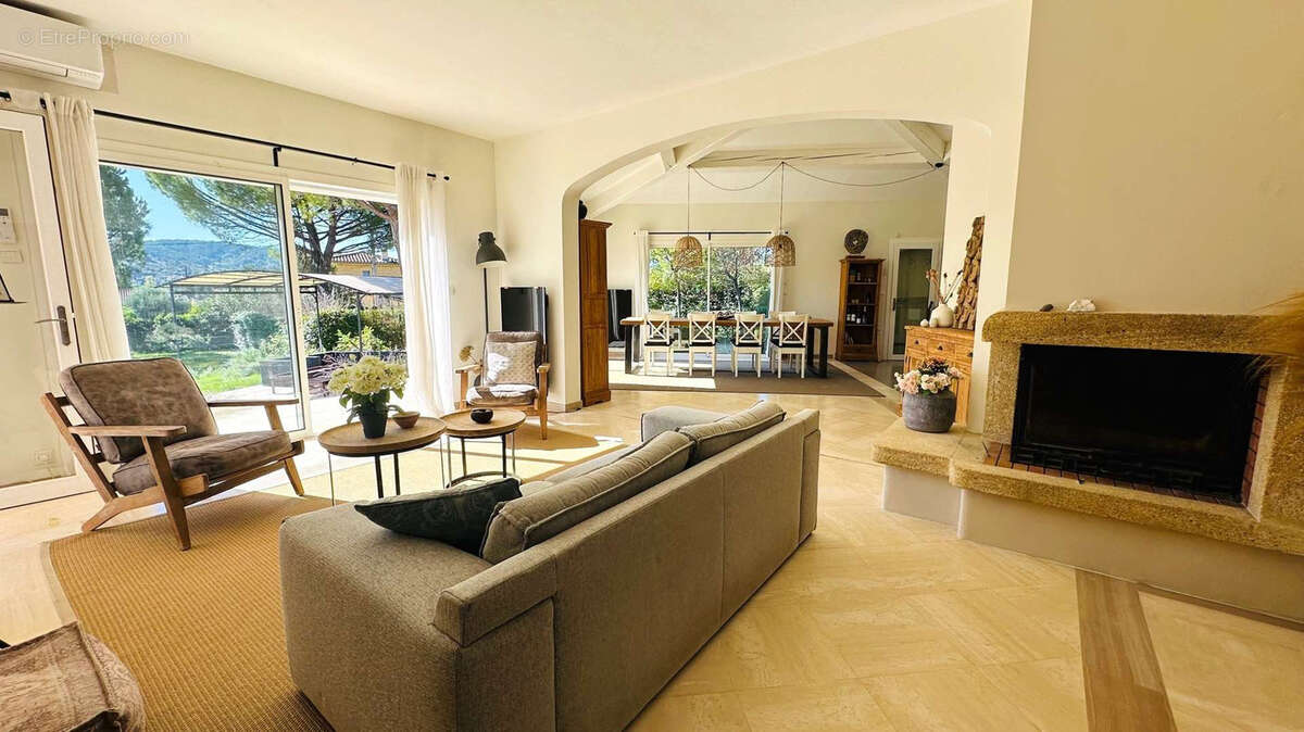 Maison à VAISON-LA-ROMAINE