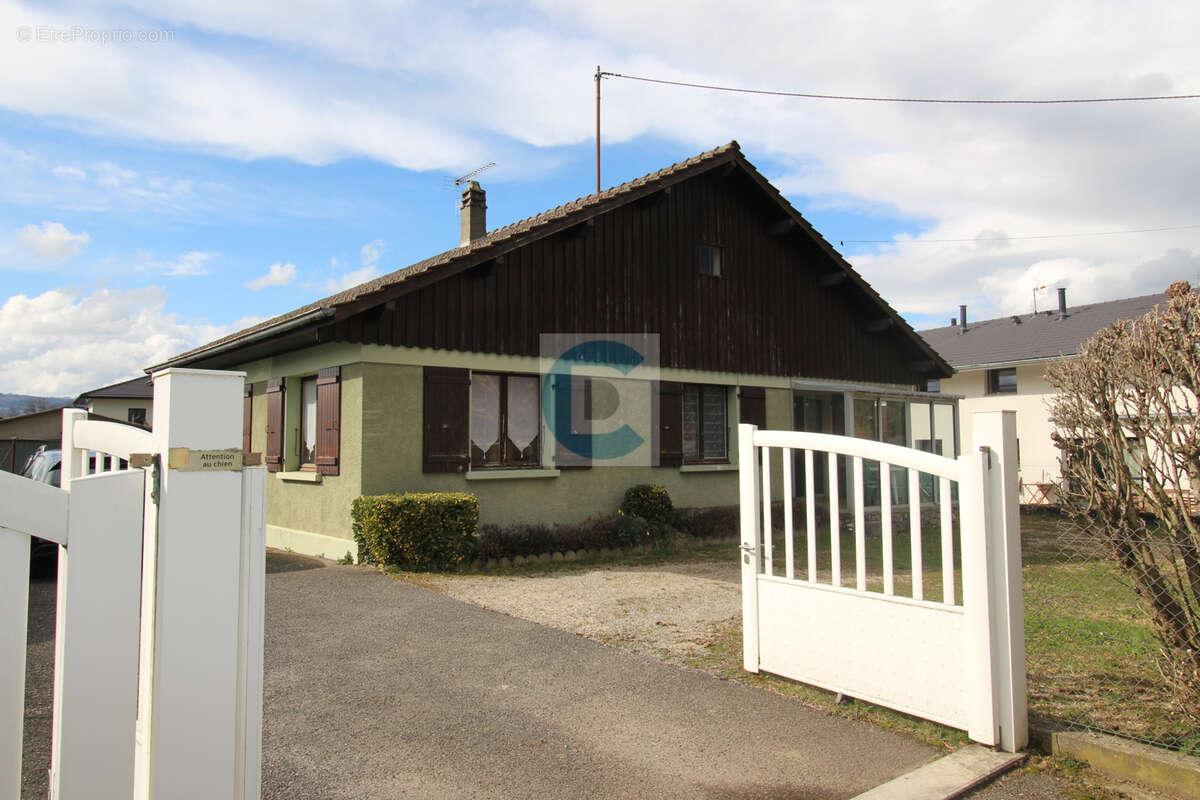 Appartement à SAINT-PIERRE-EN-FAUCIGNY