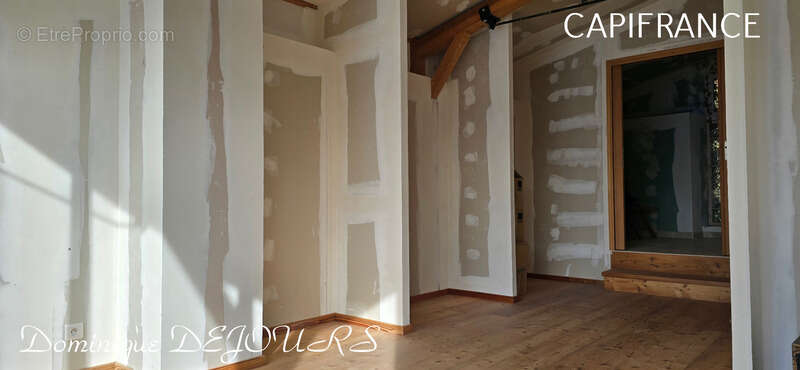 Maison à SAINT-MAURICE-EN-CHALENCON