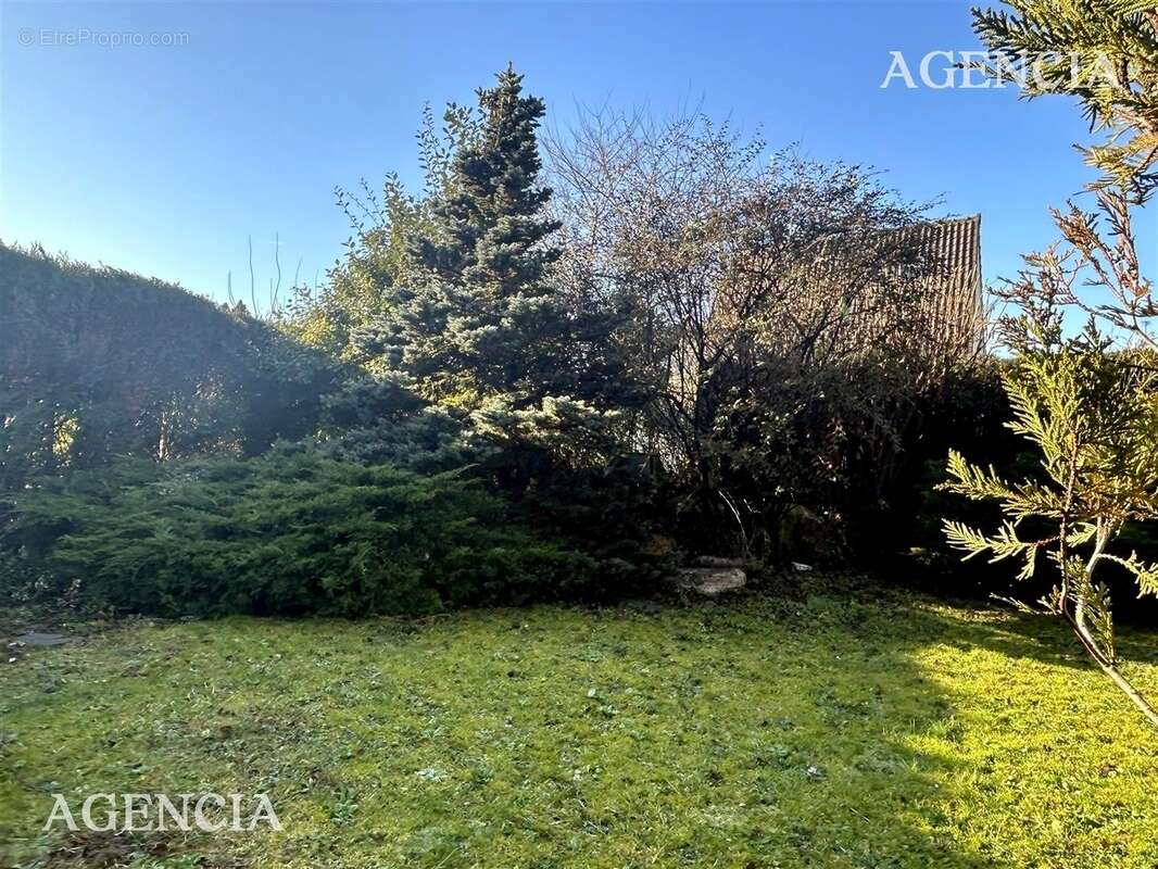 Maison à PONTAULT-COMBAULT