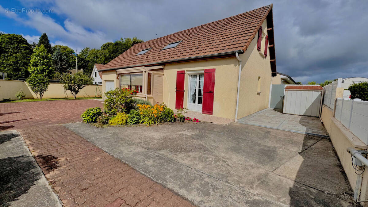Maison à FRANQUEVILLE-SAINT-PIERRE