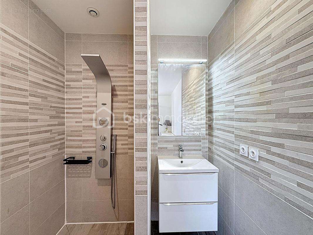 Maison à SAINT-JEAN-DE-LA-BLAQUIERE