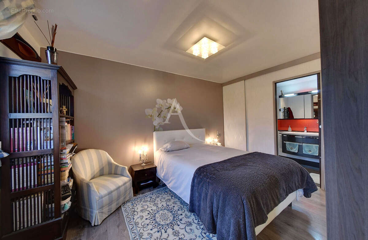 Appartement à CHEVRY-COSSIGNY