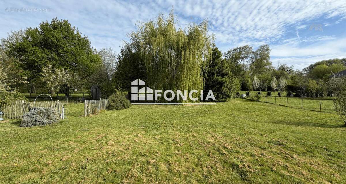 Maison à SAVIGNE-L'EVEQUE