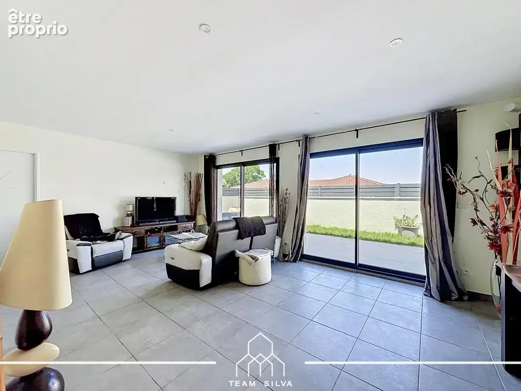 Maison 90 m² à Pont-Eveque  - photo 2