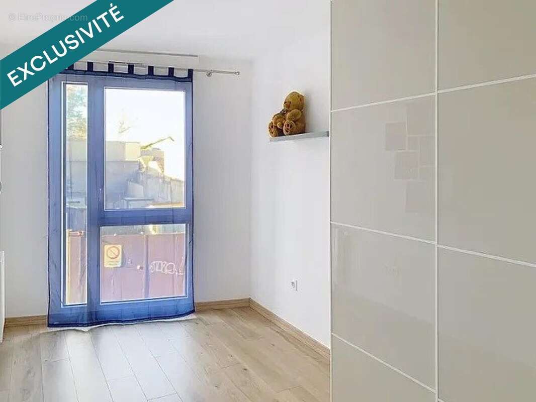 Photo 6 - Appartement à AUBERVILLIERS