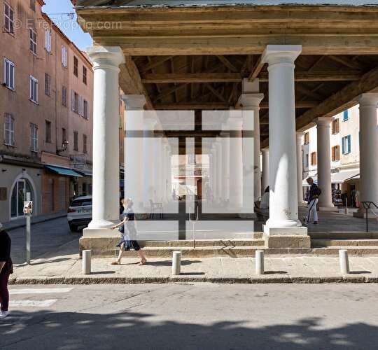 Appartement à L'ILE-ROUSSE