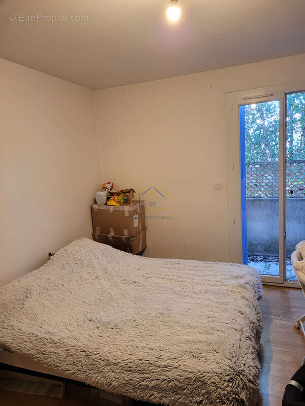 Local professionnel + logement - photo 11