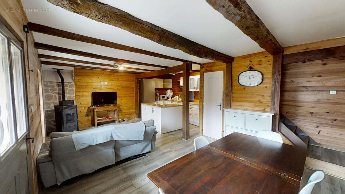 Maison à CHANTEUGES