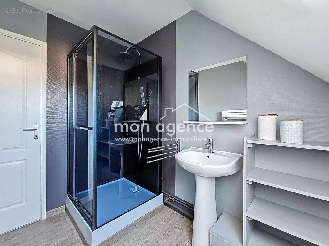 Maison à LA NEUVILLE-CHANT-D&#039;OISEL