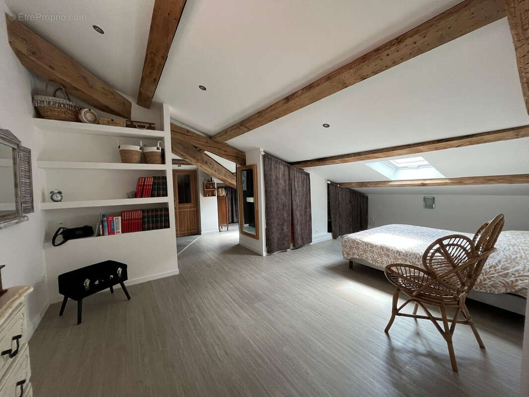 Appartement T5 type Loft 171m2 - photo 5