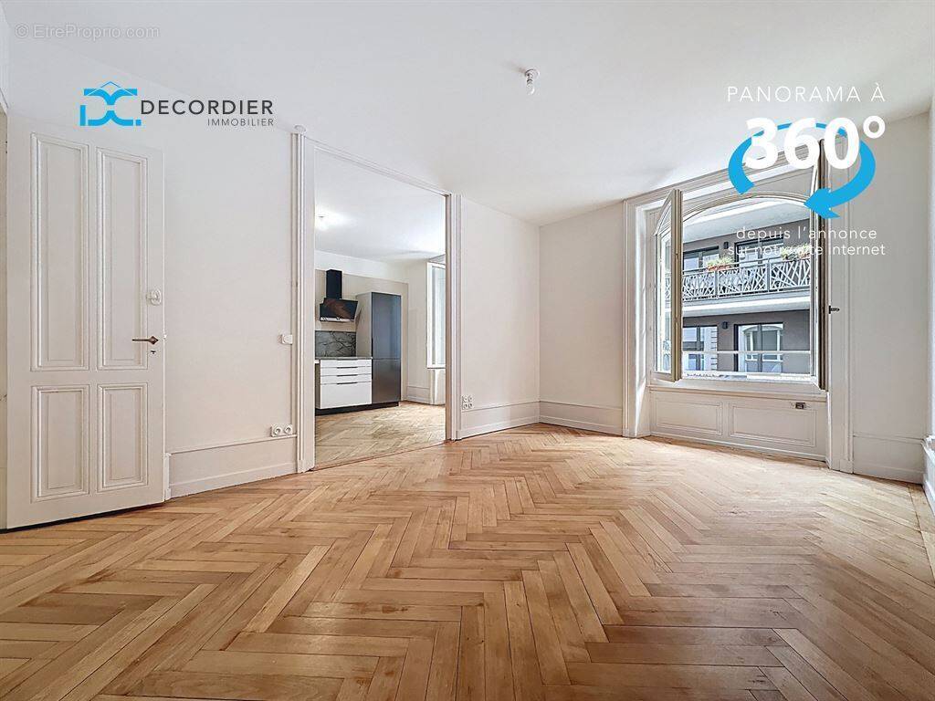 Appartement à EVIAN-LES-BAINS