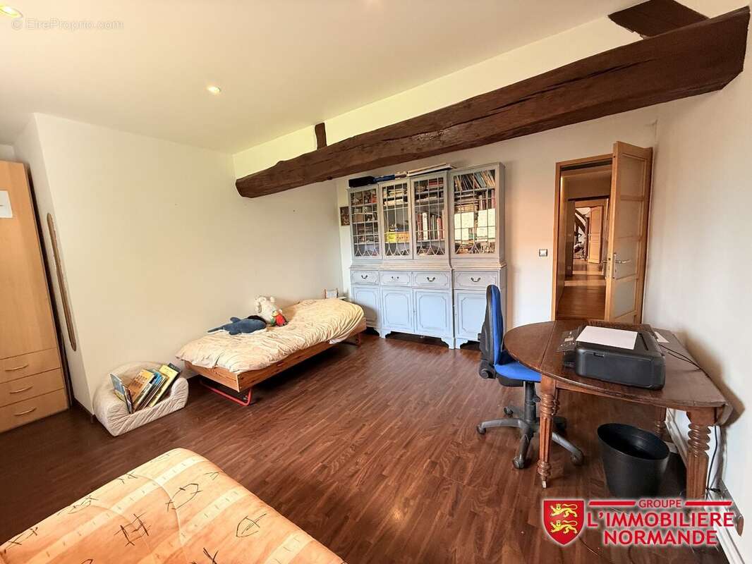 Maison à LA CHAPELLE-REANVILLE